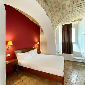 https://roma-resort-colosseum.it-romehotels.com